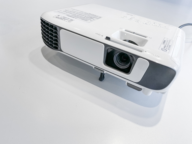 [PC]解决了投影仪上不显示的问题！简单清单